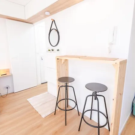 아파트 Tinelle House